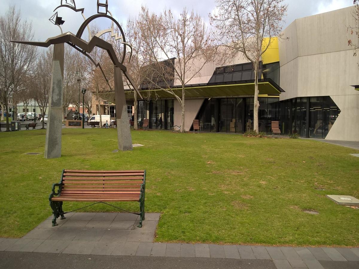 Crown Cbd Motel - City Location Bendigo Exteriör bild